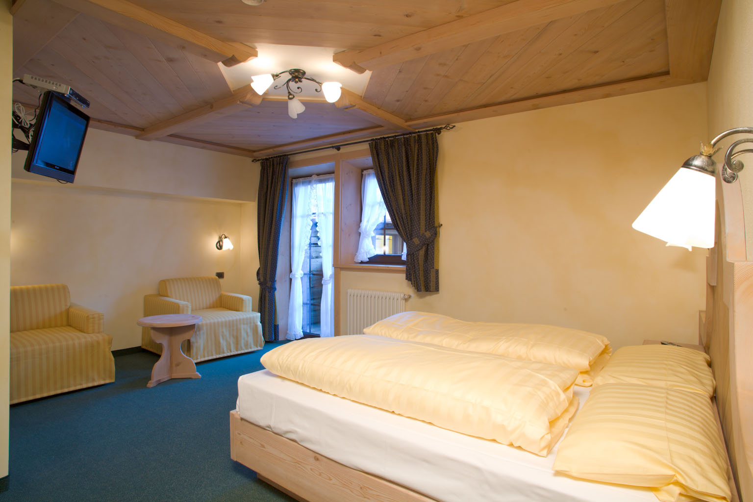 Hotel Capriolo - Via Borch, 96 - Room - Suite 1