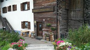 Garni al Silvestri Vei - Via Toiladel 10, Livigno, 23041 2