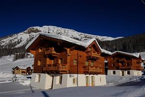 Les Fleurs Bleues - Via Marangona N.148, Livigno 23041 1